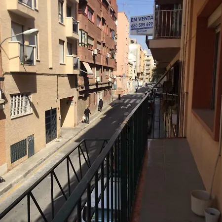 Centrico Castillo S. Barbara דירה *